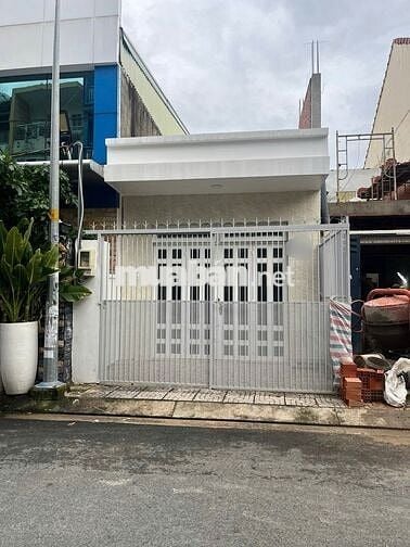 CHo thuê nhà hẻm đường Nguyễn cửu đàm 4x30m trống suốt nhà mới cải tạo
