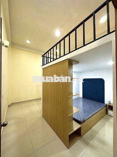 Căn hộ 1 PN riêng và 1 gác cao 1,6M full NT. rộng, tách bếp