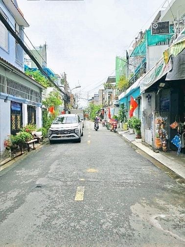 SÁT QUẬN 6, MT KD VÒNG XOAY MŨI TÀU KINH DƯƠNG VƯƠNG, 4x23, ĐƯỜNG 10M