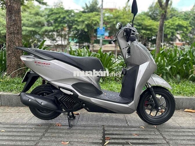 Lead 4val 2023 bạc nhám cọp 3000 km bstp chính chủ