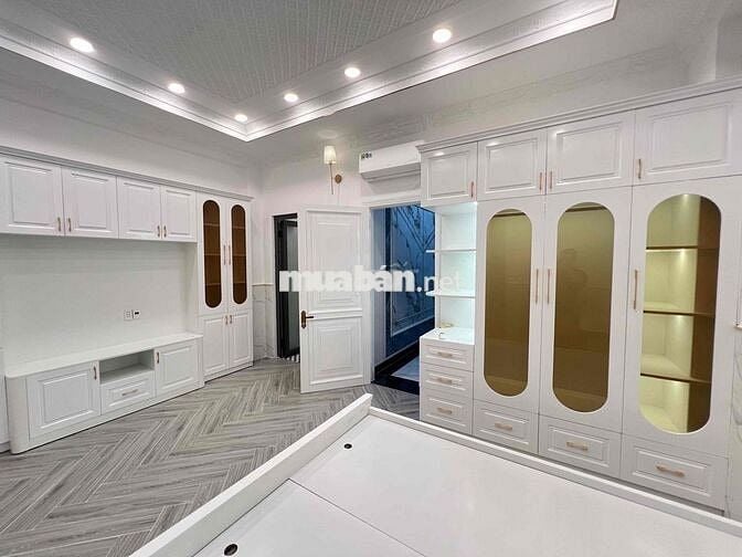 CHO THUÊ PHÒNG ĐẸP 4,8tr GẦN PHÚ MỸ HƯNG RMIT