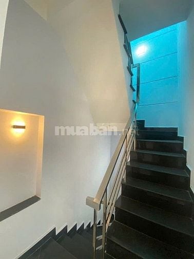 Cho thuê nhà mặt tiền Lý Thường Kiệt, P.14, Q.10 giá 17tr