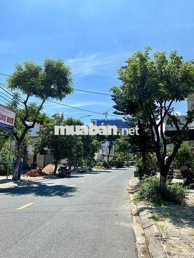 Bán lô đất biển đẹp 185m2 đường Trần Văn Hai sát đường Trường Sa