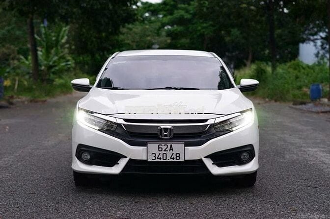Honda Civic 2018 1.8 E - 14v km