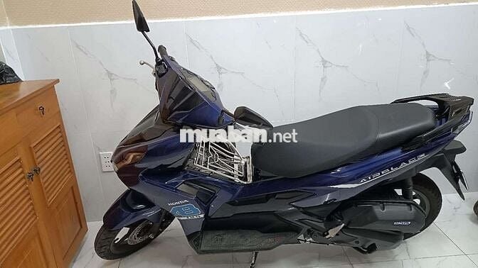 Cần bán xe airblade 125 trùm mền chính chủ