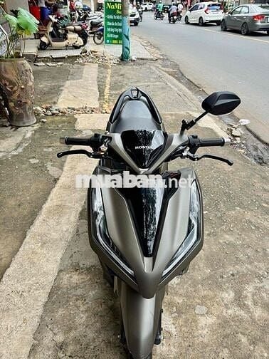 🔵🔵Vario 150 nâu đen cuối 2021 siêu đẹp chính chủ