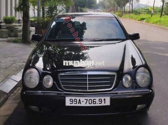 Bán xe E240 đời 2000, số tự động.
