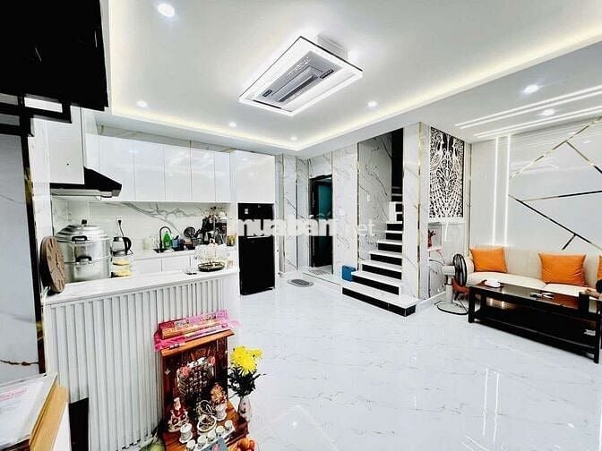 Bán Tòa Nhà 5 Tầng Gần Phan Xích Long 6 x 7 – Thuê Khoán 25tr/tháng