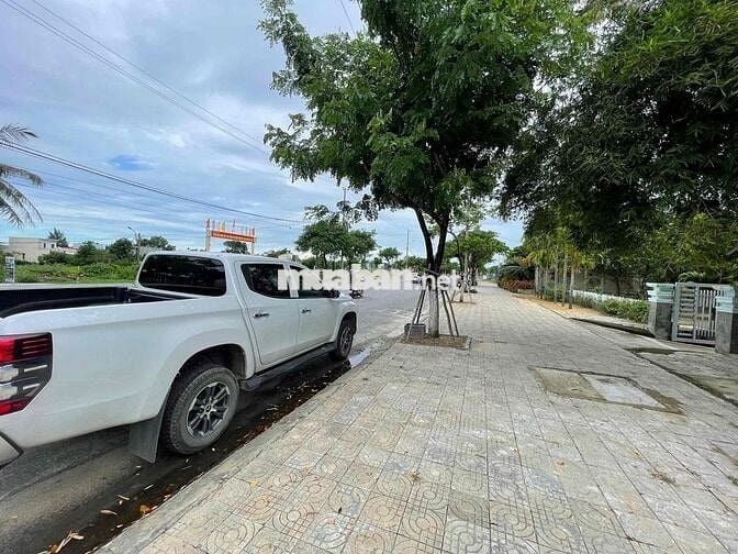 Đất mặt tiền Mai Đăng Chơn. gần các trường đại học