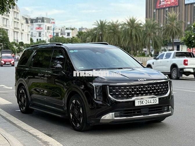 2025 Signature 2.2D - 29900 km