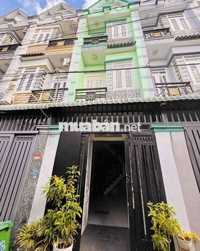 Cho thuê nhà nguyên căn 1 trệt 2 lầu, có 3pn,3wc hẻm xe hơi