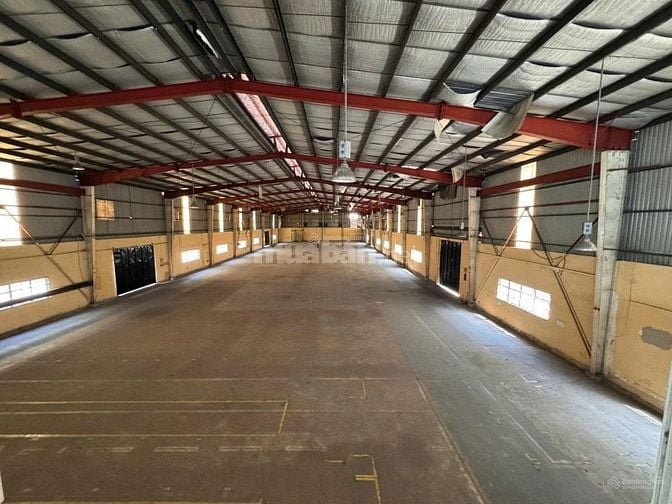 Cho thuê kho 2.600m² KCN Tân Tạo, Bình Tân, PCCC đầy đủ,container 24/7