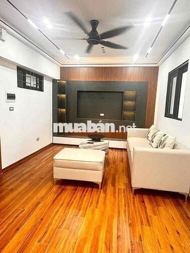 Bán căn hộ rất đẹp sổ đỏ phố Nguyễn thị Định - 80 m2 gồm 3