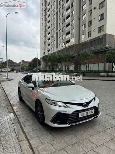 Toyota Camry 2.5Q 2024 - 1 Tỷ 330 Triệu
