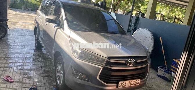 Toyota Innova 2018 2.0E - 400000 km