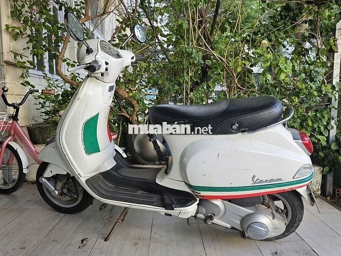 Xe Vespa LX 125
