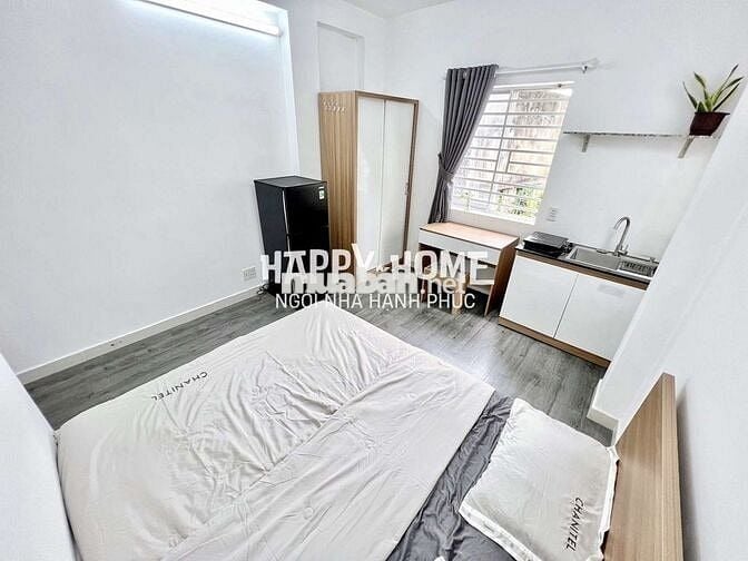 Cho thuê studio cửa sổ trời ngay Cầu Công Lí