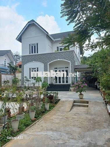 Bán VILLA sân vườn KQH Yersin Đà Lạt- chính chủ
