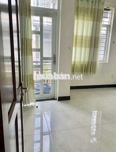 Nhà 1 Trệt 2 Lầu Sân Thượng 4PN 4x17m Mặt Tiền Đường 10m