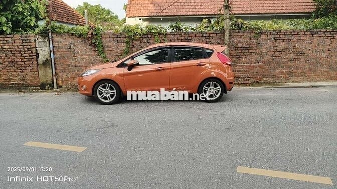 3 131 2011 1.6 AT Hatchback - 90000 km