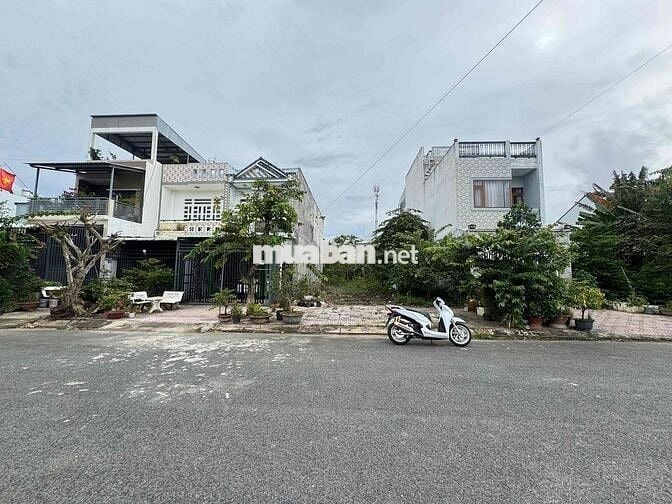 Bán nền đường số 9 Khu VĂn Hoá Tây Đô hướng Đông Bắc. nền đẹp