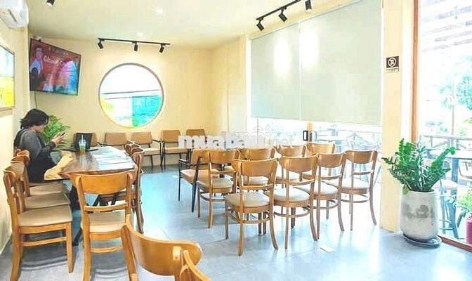 CẦN SANG QUÁN COFFEE LÔ GÓC CƯ XÁ BẮC HẢI DT130M2 DÒNGTIỀN120-15OTHÁG