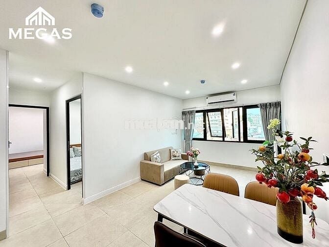 CHO THUÊ 2 NGỦ 1 KHÁCH BAN CÔNG FULL NỘI THẤT MỚI TINH NGAY ĐƯỜNG LÁNG