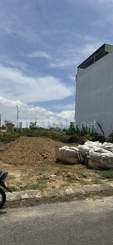90m2/7,5 tỷ đường Nguyễn Đình Trân,sát Bãi Tắm Sơn Thủy
