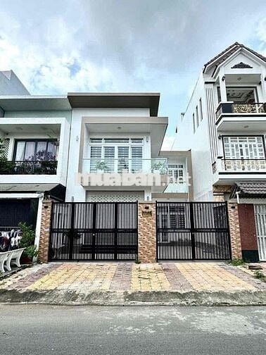 biệt thự 9x20 kdc Hồng Phát, Ninh Kiều giá 11 tỷ 500tr (thương lượng)