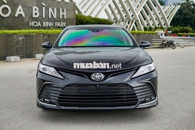 Toyota Camry 2024 2.5Q - 18,000 km. Siêu đẹp.