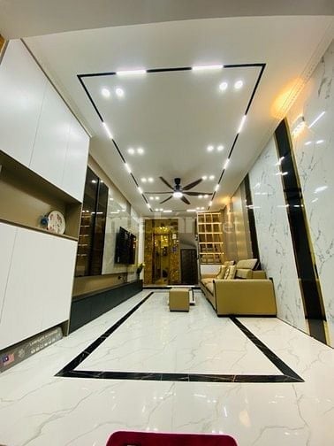 LÕI NGỌC THUỴ - 6 TẦNG THANG MÁY - FULL NỘI THẤT - 2 THOÁNG. Hơn 9 tỷ