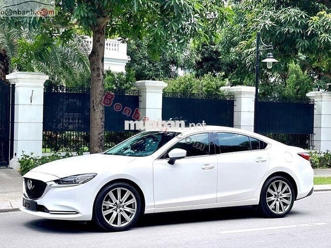 Xe Mazda 6 Premium 2.0 AT 2024 - 750 Triệu