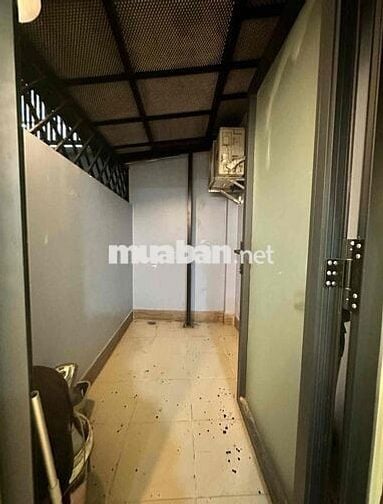 Cho thuê phòng nội thất cơ bản giá rẻ như hình