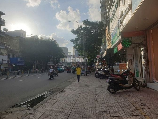 Cho thuê nhà mặt tiền kinh doanh đường Lê Văn Sỹ, Phường 14, Quận 3