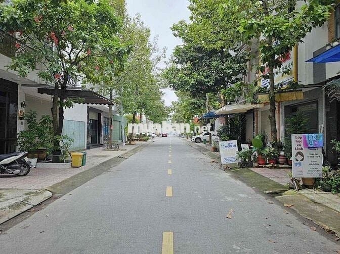 Cho thuê nhà 1 trệt 1 lầu, sân thượng – KDC D2D Võ Thị Sáu, Biên Hòa –