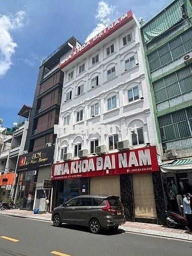 340 Huỳnh Văn Bánh Quận Phú Nhuận DT 12x5m 5 lầu giá thuê 50 triệu