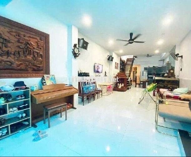 Bán nhà Thiên Phước, Tân Bình, 4.5x29, 2 tầng hẻm xe hơi khu thươngmại