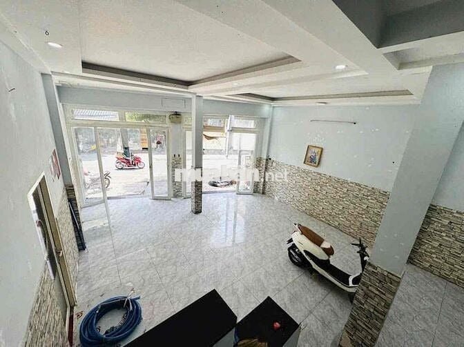Cho thuê nhà MT đường nội bộ Bình Phú P11 Q6