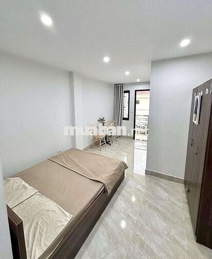 Cho thuê CCMN 25m2 full đồ. Ban công thoáng ô tô đỗ cửa tại Tương Mai