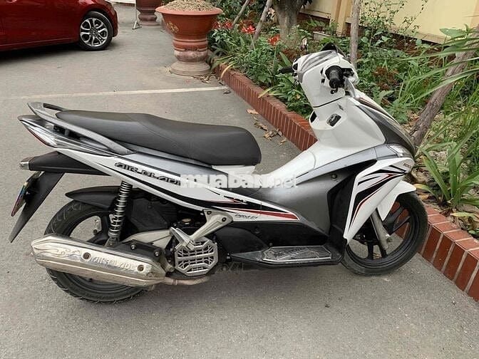 bán xe airblade trắng máy khoẻ, bảo dưỡng đầy đủ