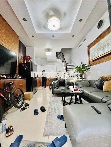 Nhà Dân Xây Mới phố Tôn Đức Thắng 35m, 6 Tầng căn góc gần phố