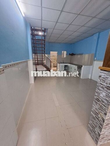 Cho tbuê nhà nguyên  căn apđ quận 12