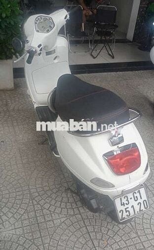Vespa LX 2016 màu Trắng