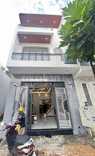 Nhà quận 8 gần cầu chữ Y, cho thuê giá cao 10tr/tháng có SHR chính chủ