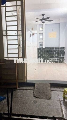Cho thuê nhà 5pn ngã tư hàng xanh p17 Bình thạnh