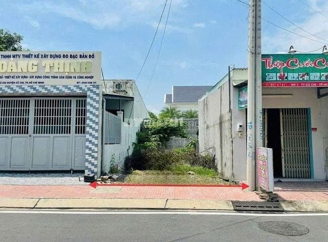LÔ ĐẤT ĐỐI DIỆN TRƯỜNG THCS NGAY THỊ TRẤN CỦ CHI. 150m2 GIÁ 550 TRIỆU