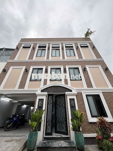 Khai trương Duplex rộng thoáng, Cửa sổ lớn, chính chủ sát Văn Lang U