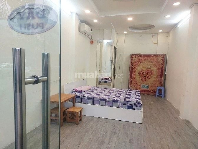 Cho thuê mặt bằng 4m x 9m, Trường Sơn, sát sân bay, ở lại được