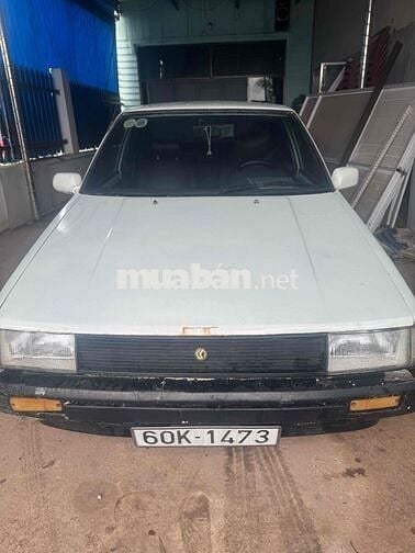 Toyota Corona 1983 - 999999 km