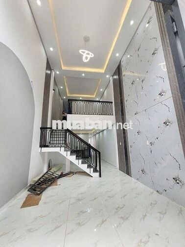 Bán nhà gác lửng 84m2 DT747 gần chợ Tân Uyên – giá 1 tỷ 550
